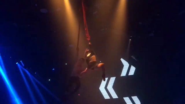 Aerial duo - Hanna Ekzarkho. Воздушная пара - Экзархо Анна. смотреть онлайн