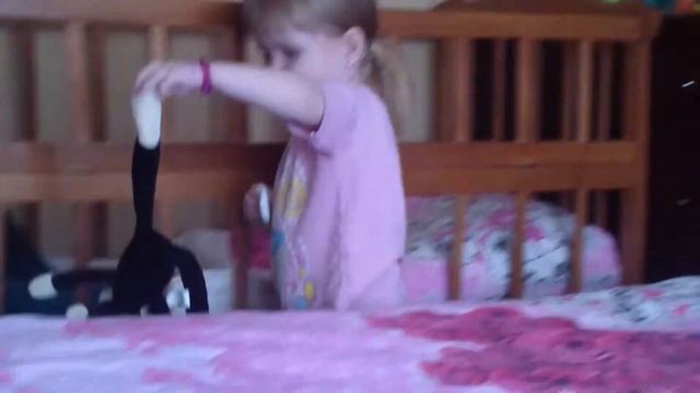 VLOG Макияж за 2 минуты, как ухаживать за детьми Урок макияжа от Marika.Смешное видео для детей смотреть онлайн