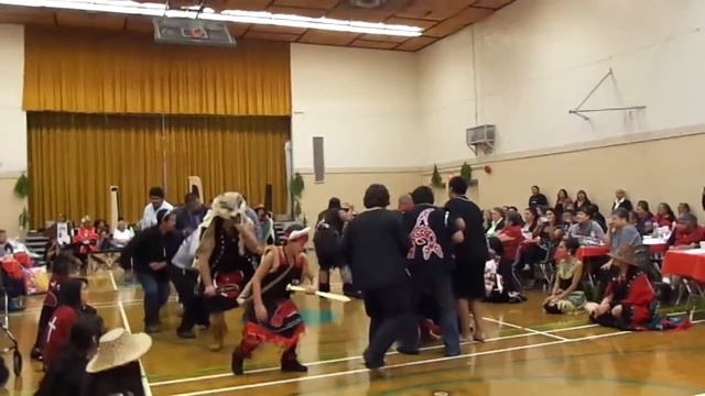 Steve Leland Feast - Git Susita'am'a Dancers: Raeme's Warrior song. смотреть онлайн