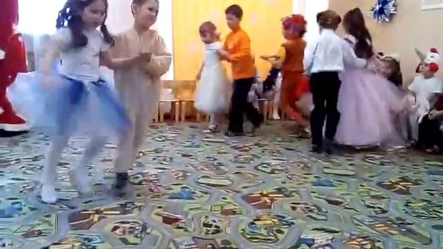 Татарский танец для Дед мороза! смотреть онлайн