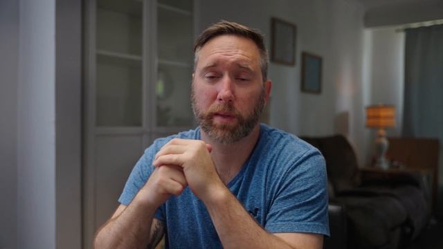Can't afford the Sony FX6? Try these 4 camera hacks instead смотреть онлайн