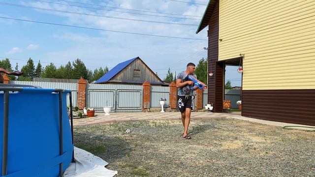 Nerf War Films Alien Worms Invasion Нерф Вторжение инопланетных червей смотреть онлайн