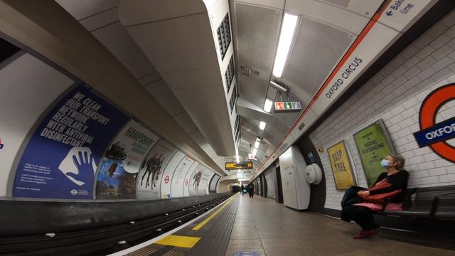 Oxford Circus Tube Station Tour смотреть онлайн