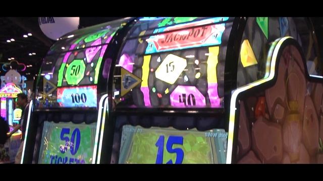 Jewel Mine - BAY TEK GAMES - IAAPA 2016 смотреть онлайн