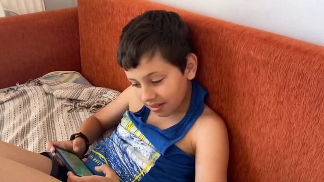 Саня читает📚 на греческом, сахар 20 ммоль📟, мои Дневники 📓 смотреть онлайн