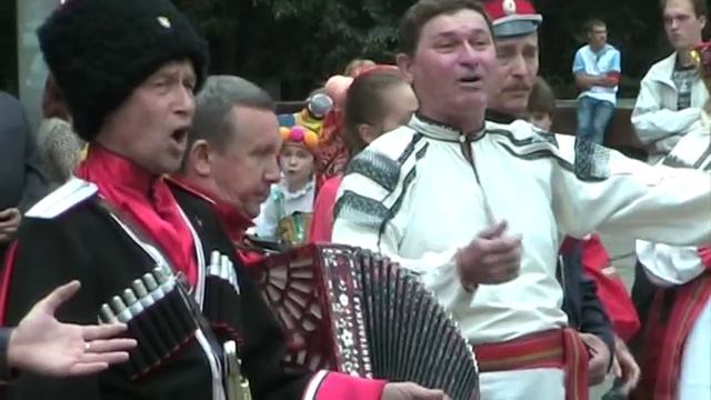 Ансамбль "Россияночка". Распрягайе, хлопцы, коней. смотреть онлайн