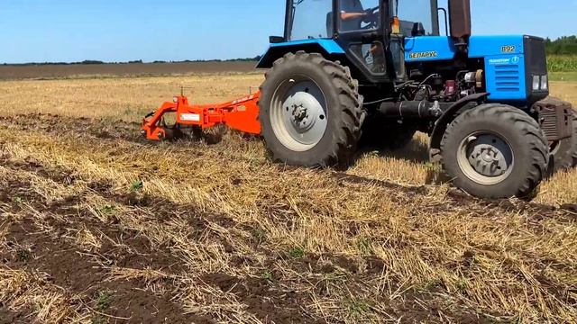 ГлубокорыхлительЧизель ЧН-1500 , 1.5 м с МТЗ 892 от производителя ООО «БМ СИСТЕМС" смотреть онлайн