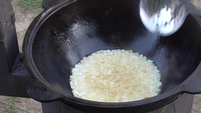 Скумбрия в томате в казане