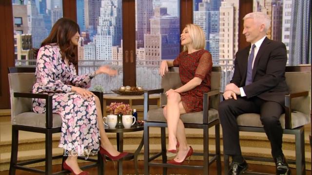 Priyanka Chopra's Concussion Scare смотреть онлайн