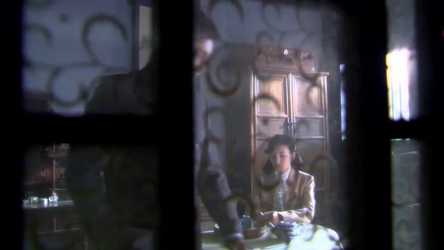 看着躺在床上两个的尸体此刻他们是那样的安详没有一丝的痛苦~现在他们终于可以在一起了。 смотреть онлайн