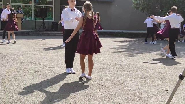 9-а, вальс выпускников 2021 смотреть онлайн