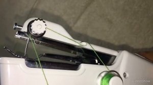 Портативная швейная машинка! Заправка нитки и советы по использованию правильной нитки!