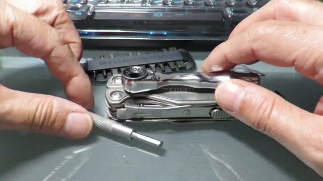 Leatherman Charge⊕ TTI with Ratchet & Sockets WERA : The Ultimate Survival Setup ! смотреть онлайн