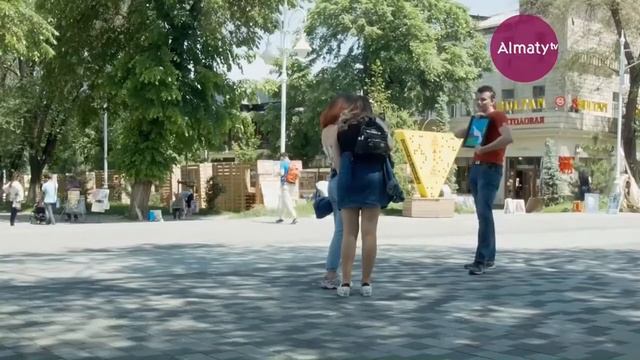 ФОКУСНИК ДОСТАЛ ГОЛУБЯ ИЗ КАРТИНЫ | АЛМАТЫ смотреть онлайн