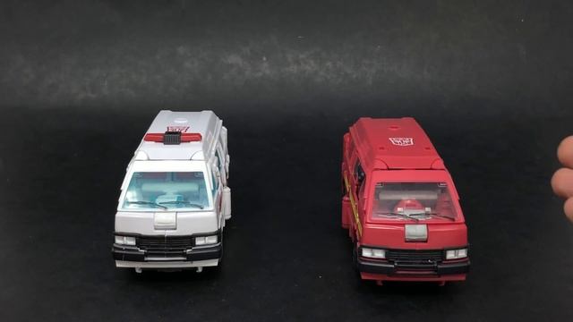Transformers Earthrise Paradron Medics Ratchet & Lifeline Review смотреть онлайн