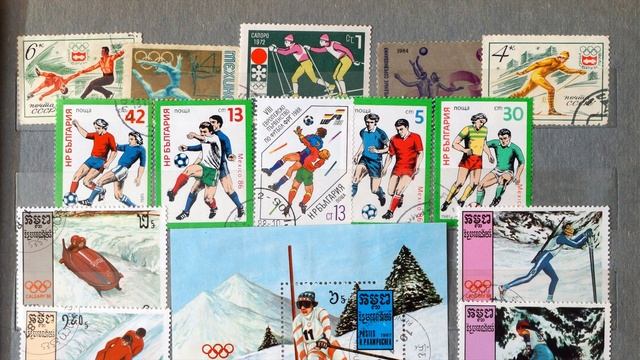 Мой бывший альбом с почтовыми гашёными Советскими из СССР марками, проданный за 4900 рублей на Авит смотреть онлайн