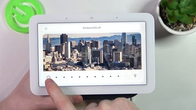 How To Manually Change Brightness on Google Nest Hub 2? смотреть онлайн