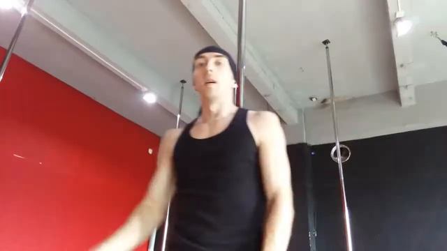 Pole College - Хват КУРИНАЯ ЯРОСТЬ. Ошибки в poledance смотреть онлайн