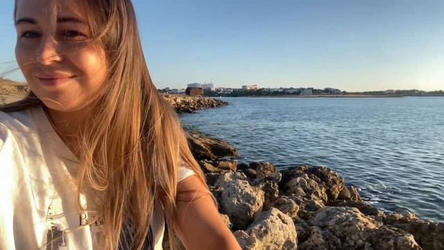 Как сохранять отношения, когда вместе больше 10 лет. Поездки на мопеде по Крыму смотреть онлайн