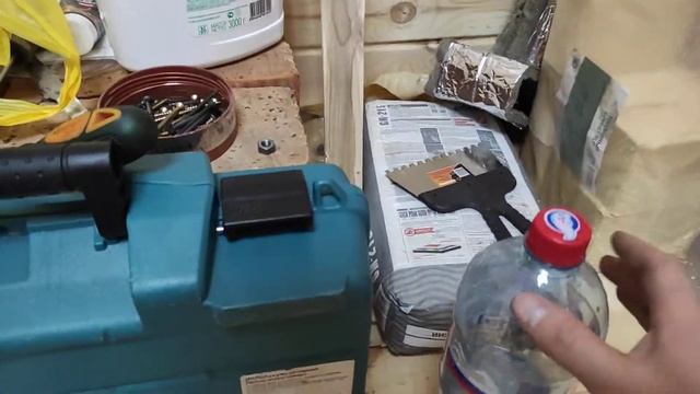 УБРАЛСЯ В БАНЕ! //СВЕТ В БАНЕ.// ПРОДОЛЖАЕМ СТРОЙКУ! #каркасная баня #баня своими руками смотреть онлайн