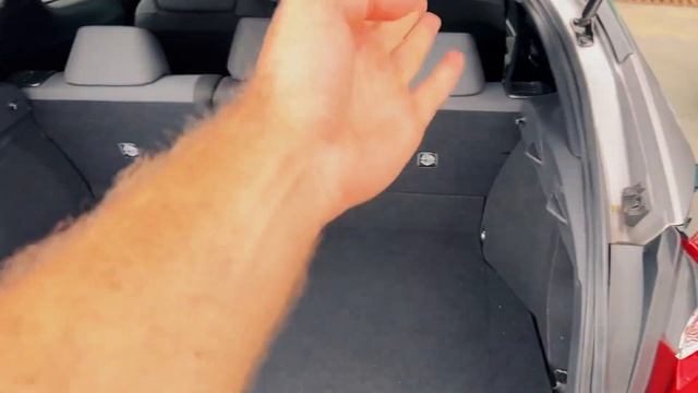 TOYOTA YARIS CROSS или CH-R в чем разница