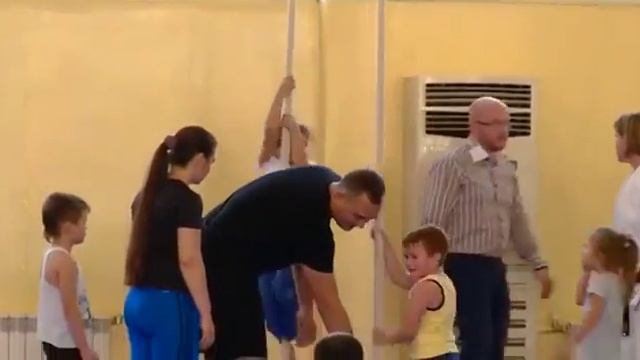 Семейное дзюдо выходного дня в Центре дзюдо смотреть онлайн