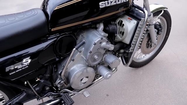 Wankel Wars Hercules W2000 vs Suzuki RE5 Rotary Motorcycles смотреть онлайн