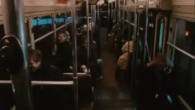 Может ли один человек рассмешить целый вагон в метро?! смотреть онлайн