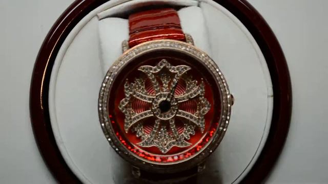 WOW ANGEL MOTION WATCH IN ROSE GOLD смотреть онлайн