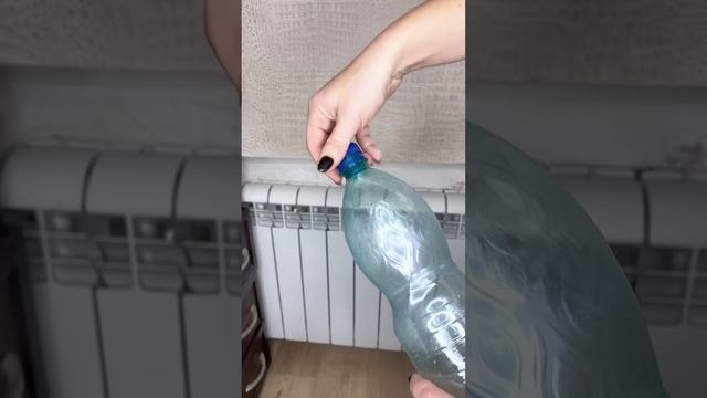 После этого батареи станут горячими! Как спустить воздух с батарей #лайфхак #лайфхаки #hack #уборка смотреть онлайн