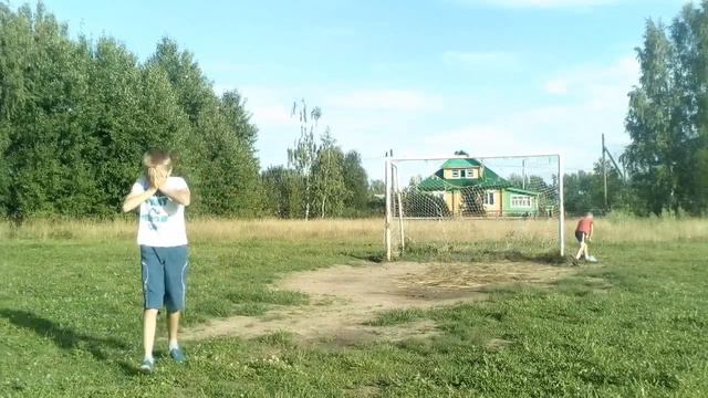 1 день сборы.Почему не было Димы и Вадика.Глеб с Димой Кадочкиным забили. сочные голы.Серия пенальт смотреть онлайн