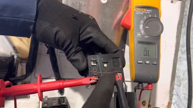How to Troubleshoot Potential Relay ,that causes Compressor start with high Amps смотреть онлайн