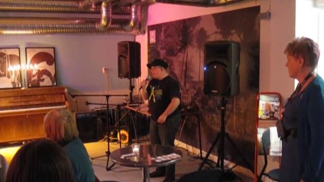 Sound Of Happiness Café I Særklasse Lørdag 9.oktober.2010 - Anette Helland