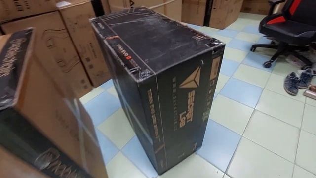 Secretlab TITAN Evo, Noblechairs EPIC TX, Noblechairs EPIC gold - Распаковка и проверка кресел смотреть онлайн