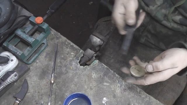 нож с необычной рукояткой смотреть онлайн