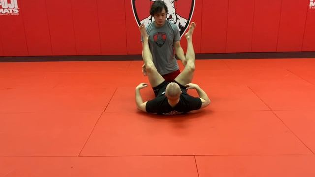 Double Under: Проход и Контратаки. Бразильское Джиу-Джитсу. смотреть онлайн