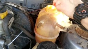Замена расширительного бачка без слива антифриза | Шевроле Ланос.