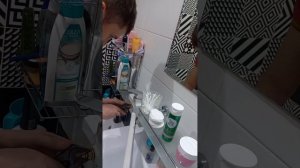 Замена кран буксы переключателя на душ.