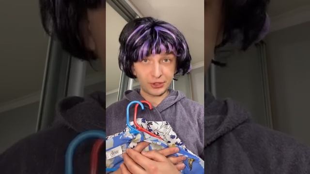 Как отпускаю гулять мама vs папа #shorts смотреть онлайн