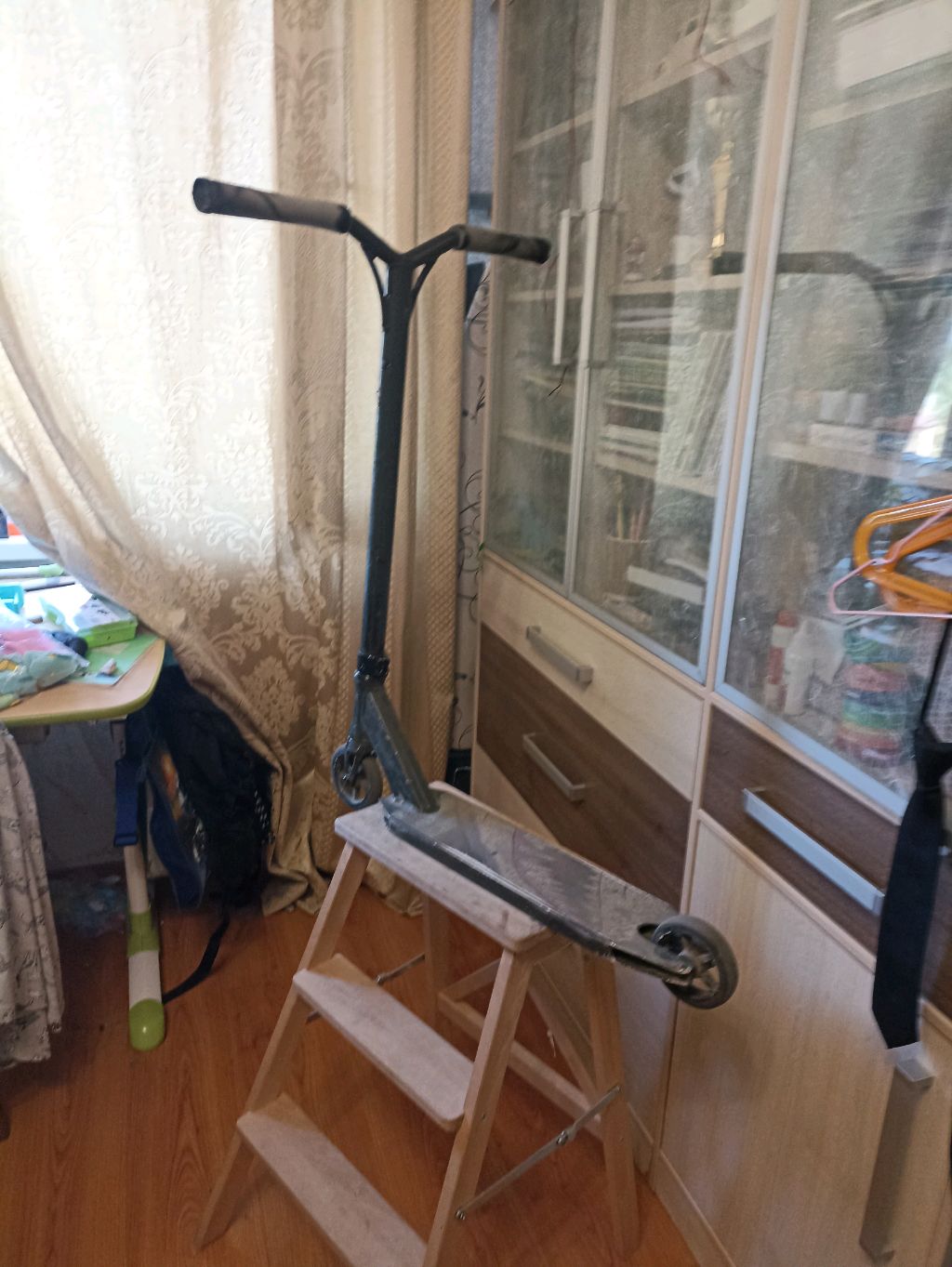 чиним самокат смотреть онлайн