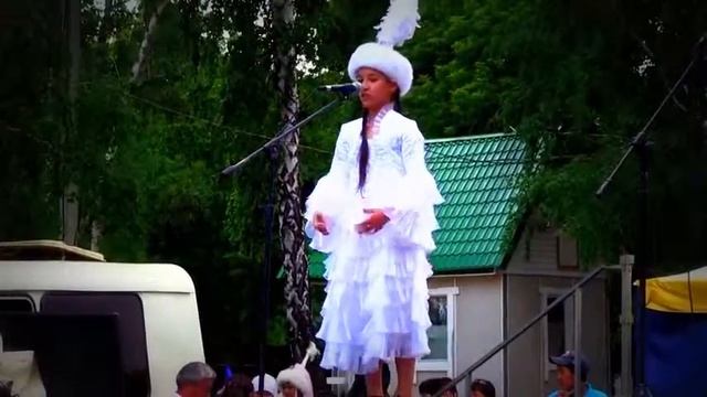 Показ Национальных костюмов Казакских женщин. смотреть онлайн