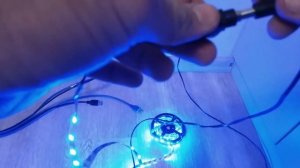 Как ПОДКЛЮЧИТЬ СВЕТОДИОДНУЮ ленту без БЛОКА ПИТАНИЯ ?!  ( 2 СПОСОБА )