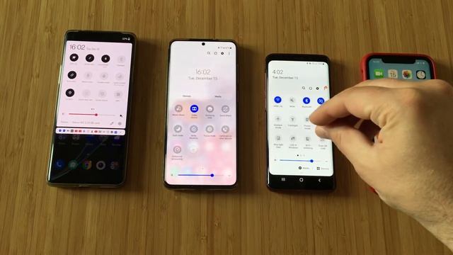 Oxygen OS 11 Vs One UI 3 Vs One UI 2 Vs IOS 14 - User Interface & Animations!!!