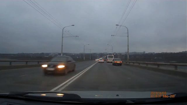 Курьезы на дорогах. На кабриолете осенью. смотреть онлайн