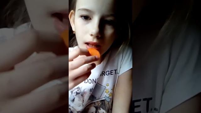 ASMR морковь
