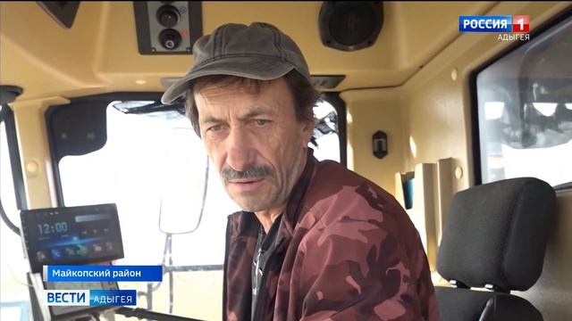 Механизатор Алексей Будников намолотил 1000 тонн озимой пшеницы смотреть онлайн