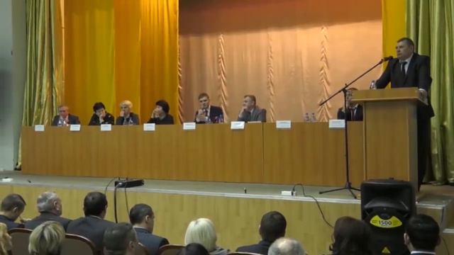 НЕ ИСПУГАЛСЯ И РАБОТАЕТ! Вот, как губернатор должен общаться с народом! смотреть онлайн