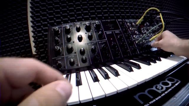 FAMILY AFFAIR PRODUCTION - KORG MS20 IMPROVISATION смотреть онлайн