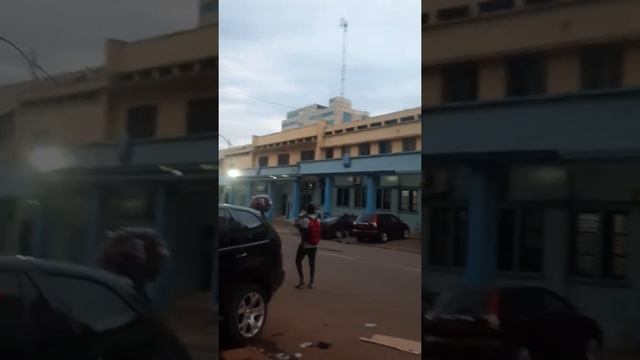 petite vue a l,avenue amadou ahijo смотреть онлайн