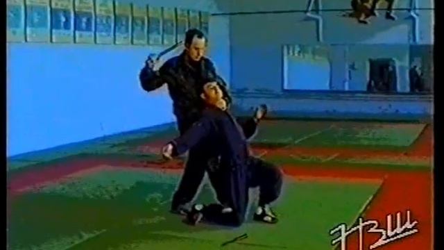 Тема 11. Защита безоружного сотрудника от ударов ножом 9